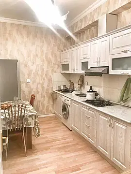 Kirayə verilir 3 otaqlı mənzil 90 m² — Bakı 3 otaq 90.00 m²
