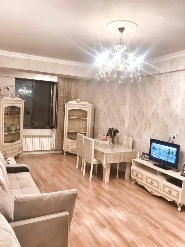 Kirayə verilir 3 otaqlı mənzil 90 m²