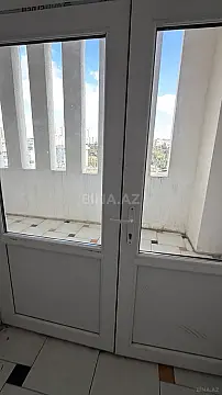 Satılır 4 otaqlı mənzil 158 m²
