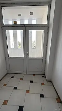 Satılır 4 otaqlı mənzil 158 m²