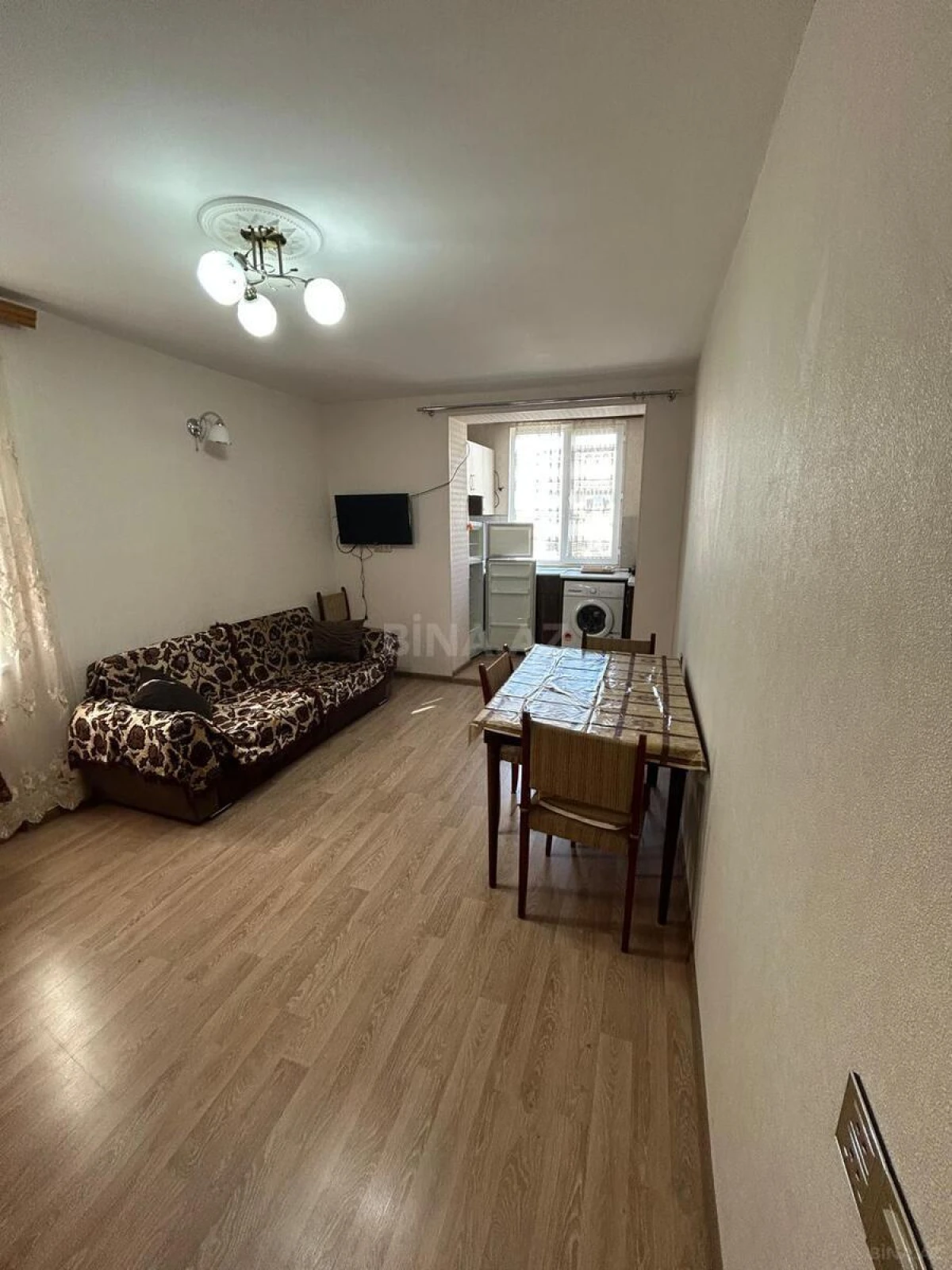 Kirayə verilir 2 otaqlı mənzil 40 m²