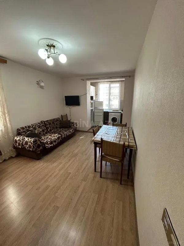 Kirayə verilir 2 otaqlı mənzil 40 m²