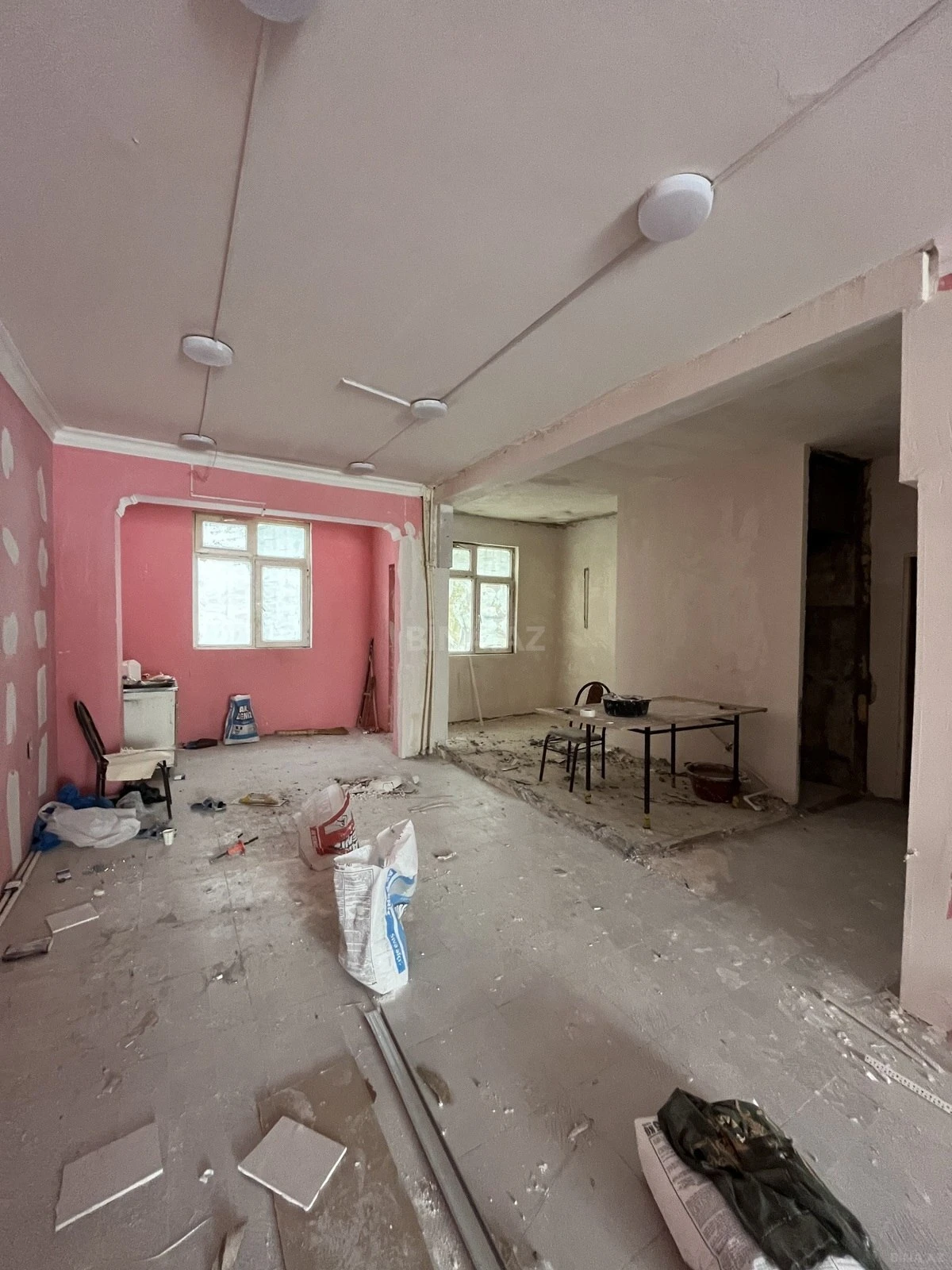 Kirayə verilir obyekt 55 m²