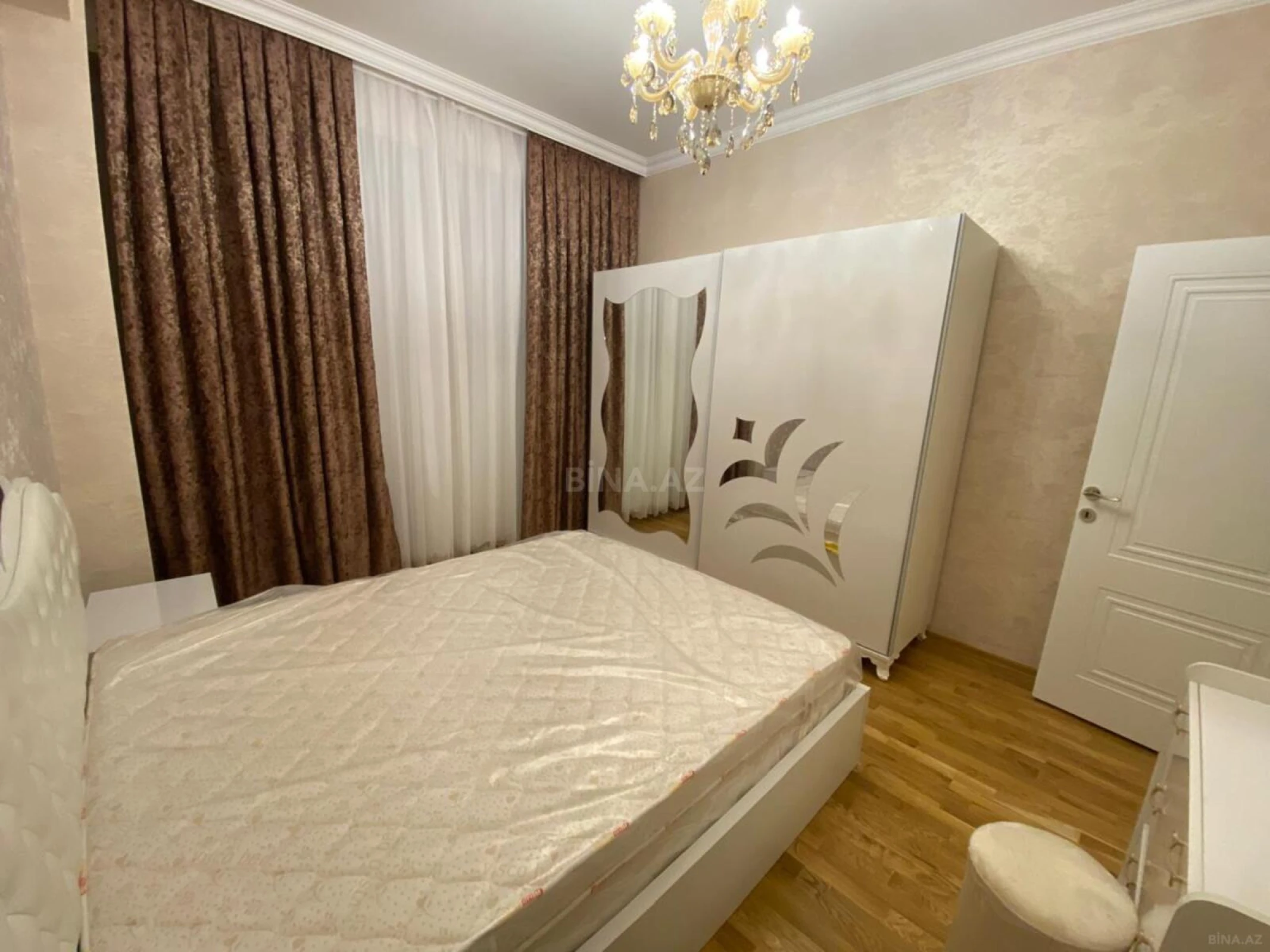 Satılır 2 otaqlı mənzil 62 m²