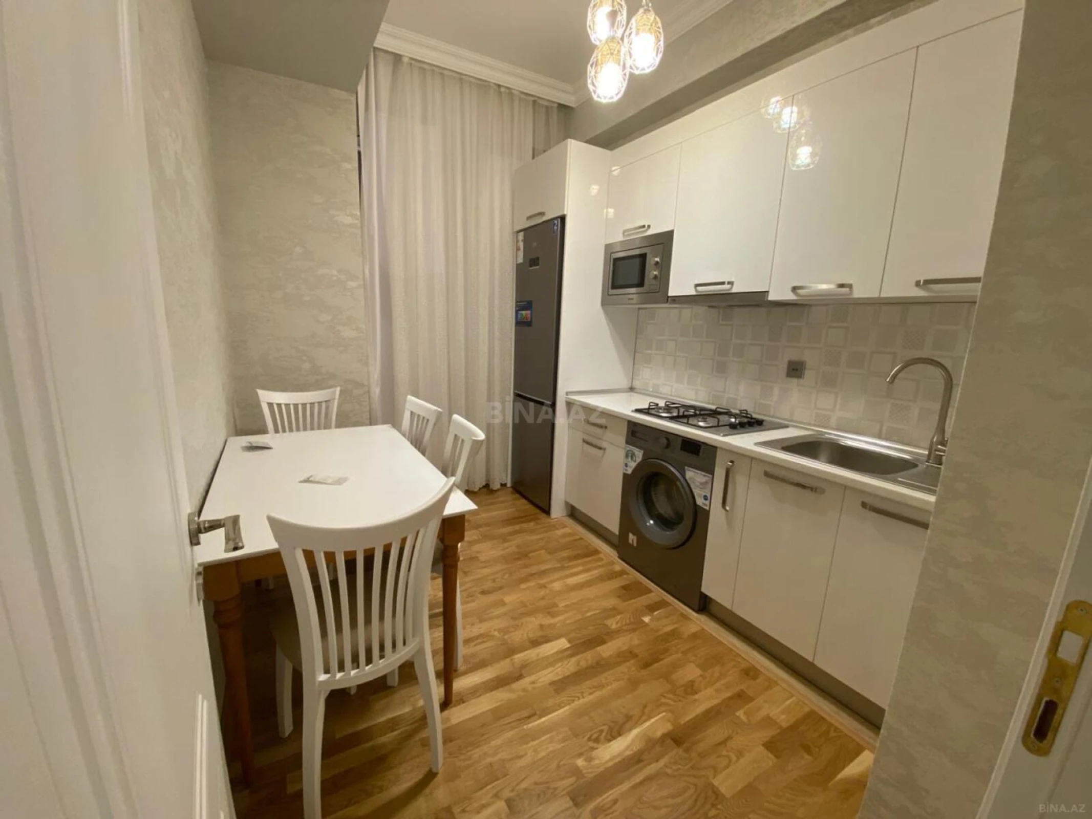 Satılır 2 otaqlı mənzil 62 m²