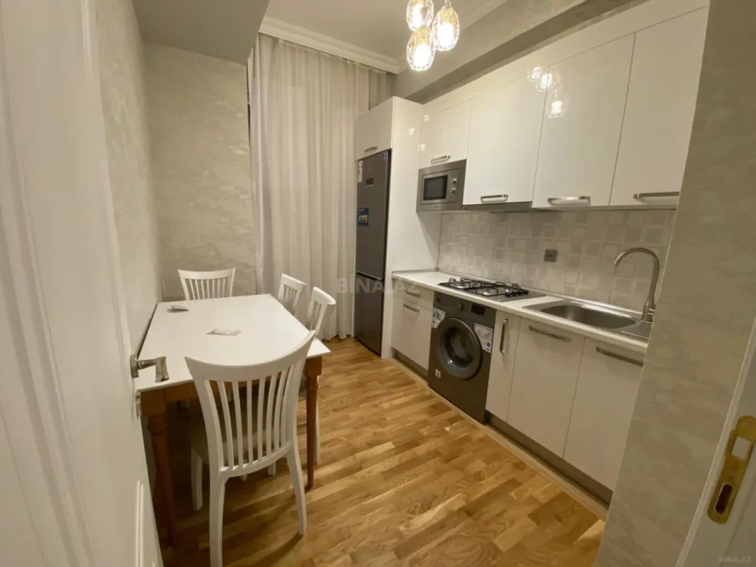Satılır 2 otaqlı mənzil 62 m²
