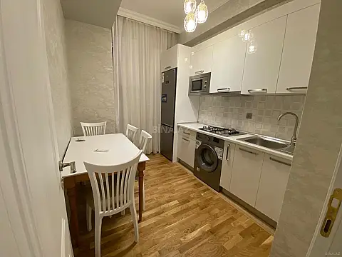 Satılır 2 otaqlı mənzil 62 m²