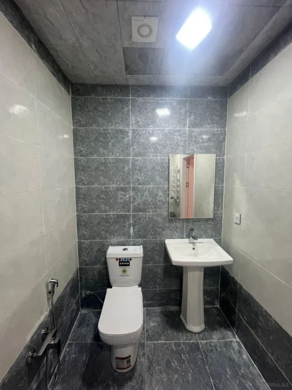 Kirayə verilir 2 otaqlı mənzil 66 m²