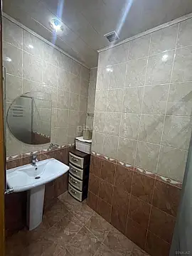 Kirayə verilir 2 otaqlı mənzil 85 m²