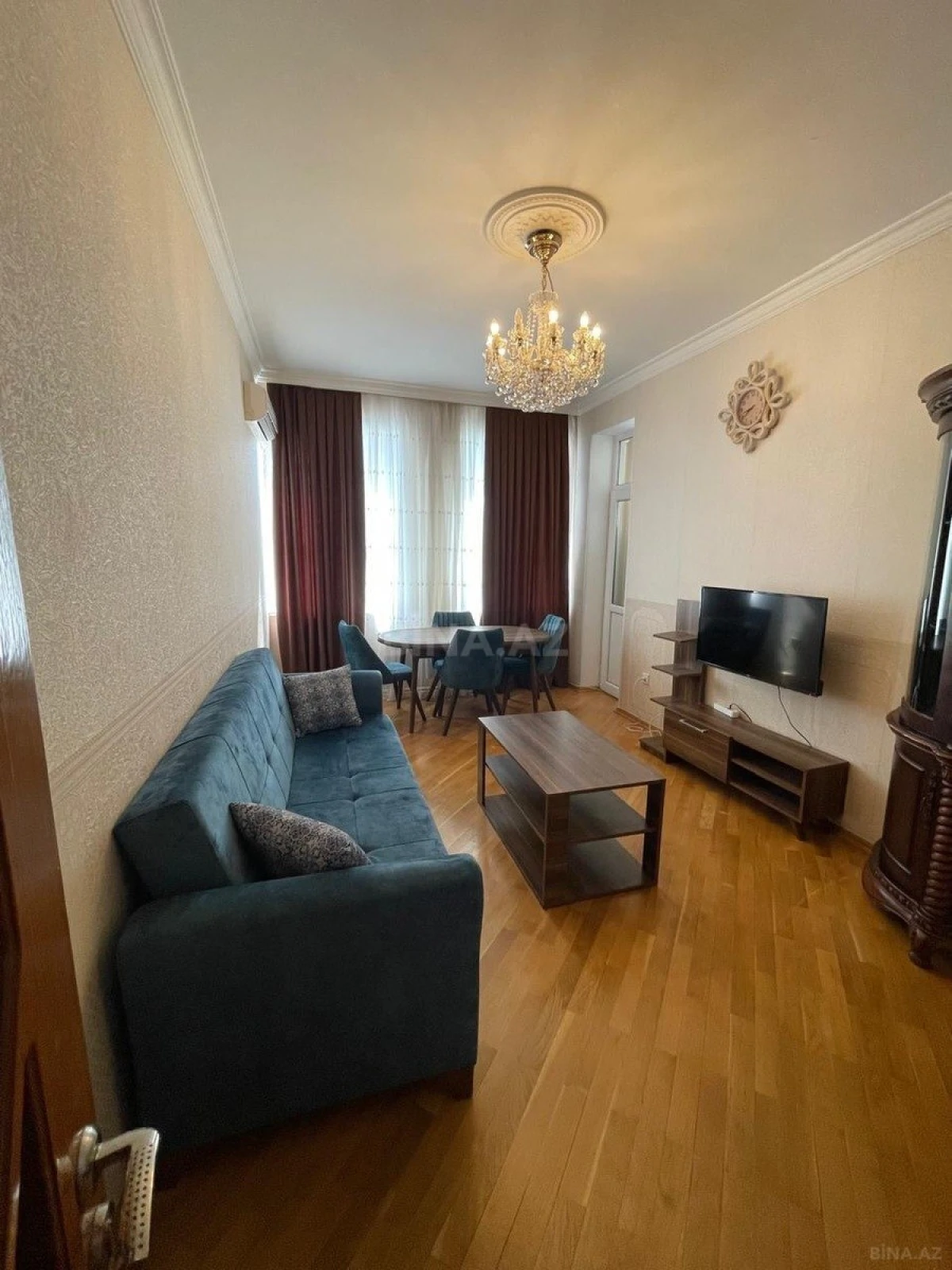 Kirayə verilir 2 otaqlı mənzil 85 m²