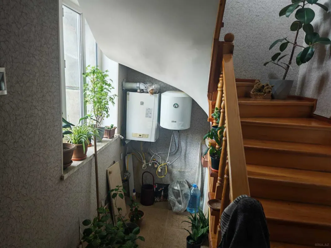 Satılır 6 otaqlı həyət evi 157 m²