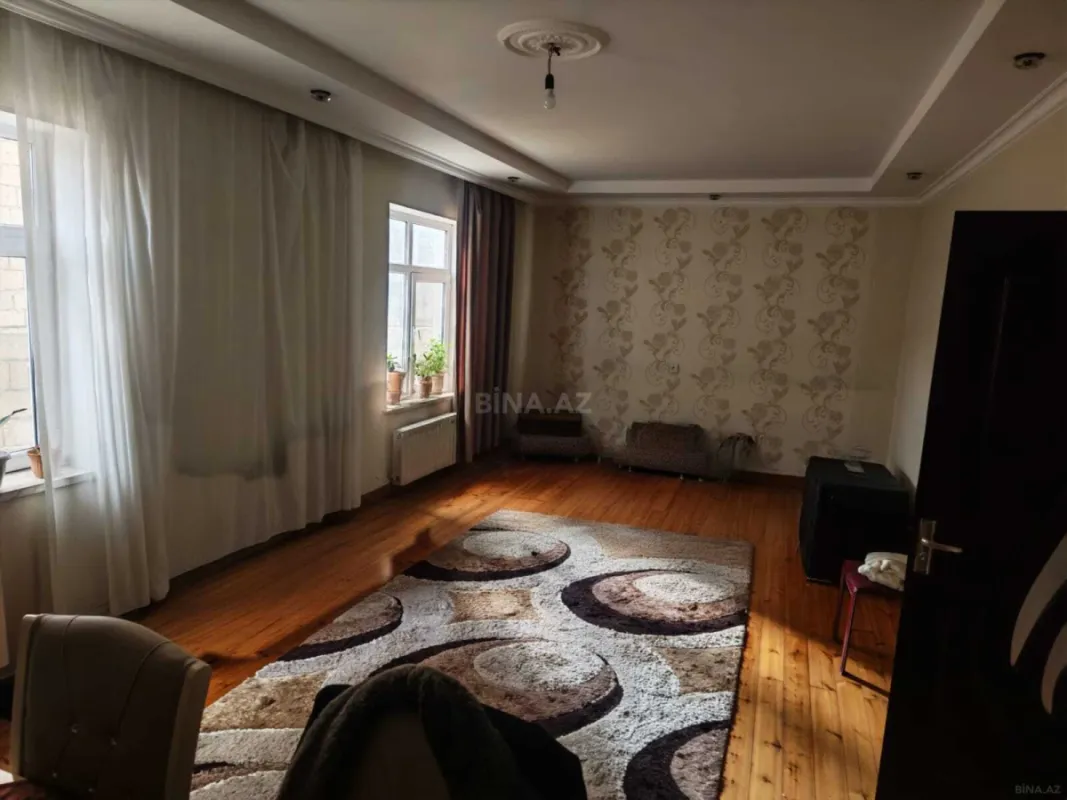 Satılır 6 otaqlı həyət evi 157 m²