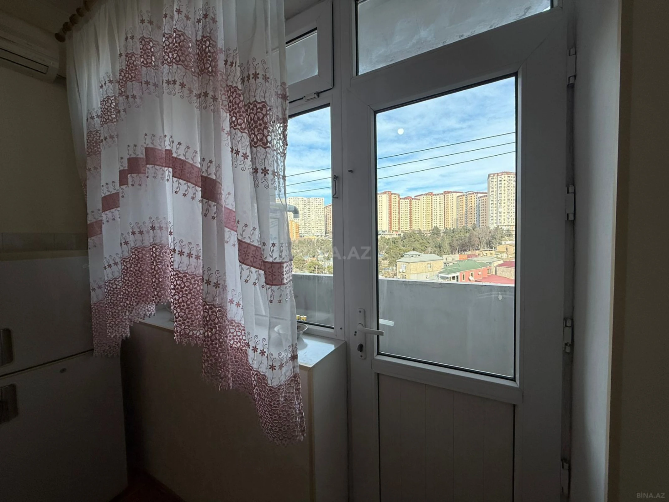 Kirayə verilir 3 otaqlı mənzil 80 m²