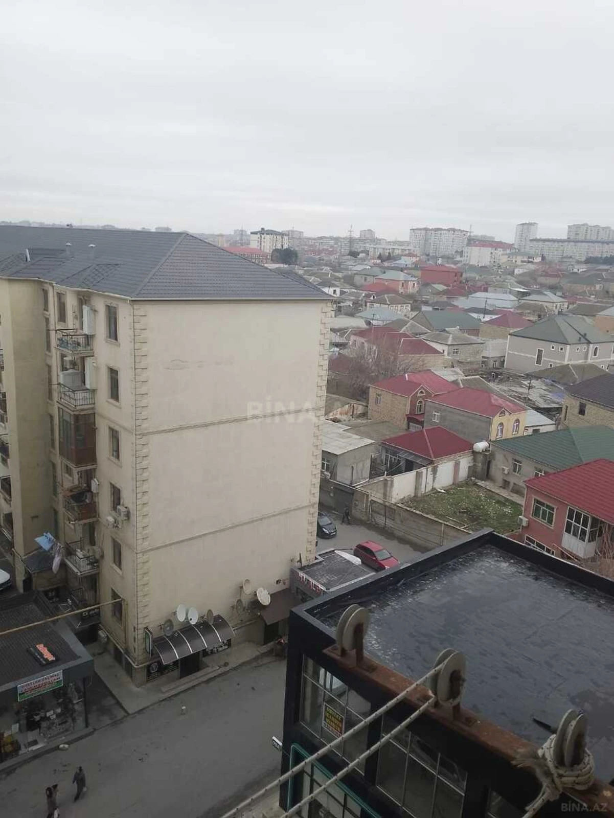 Kirayə verilir 3 otaqlı mənzil 114 m²