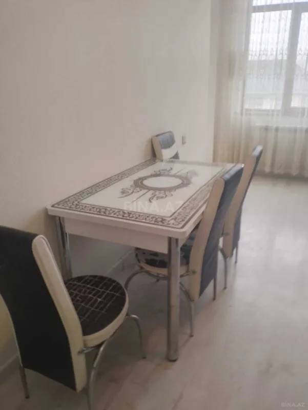 Kirayə verilir 3 otaqlı mənzil 114 m²