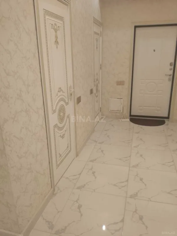 Kirayə verilir 3 otaqlı mənzil 114 m²