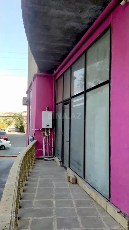 Satılır obyekt 220 m²