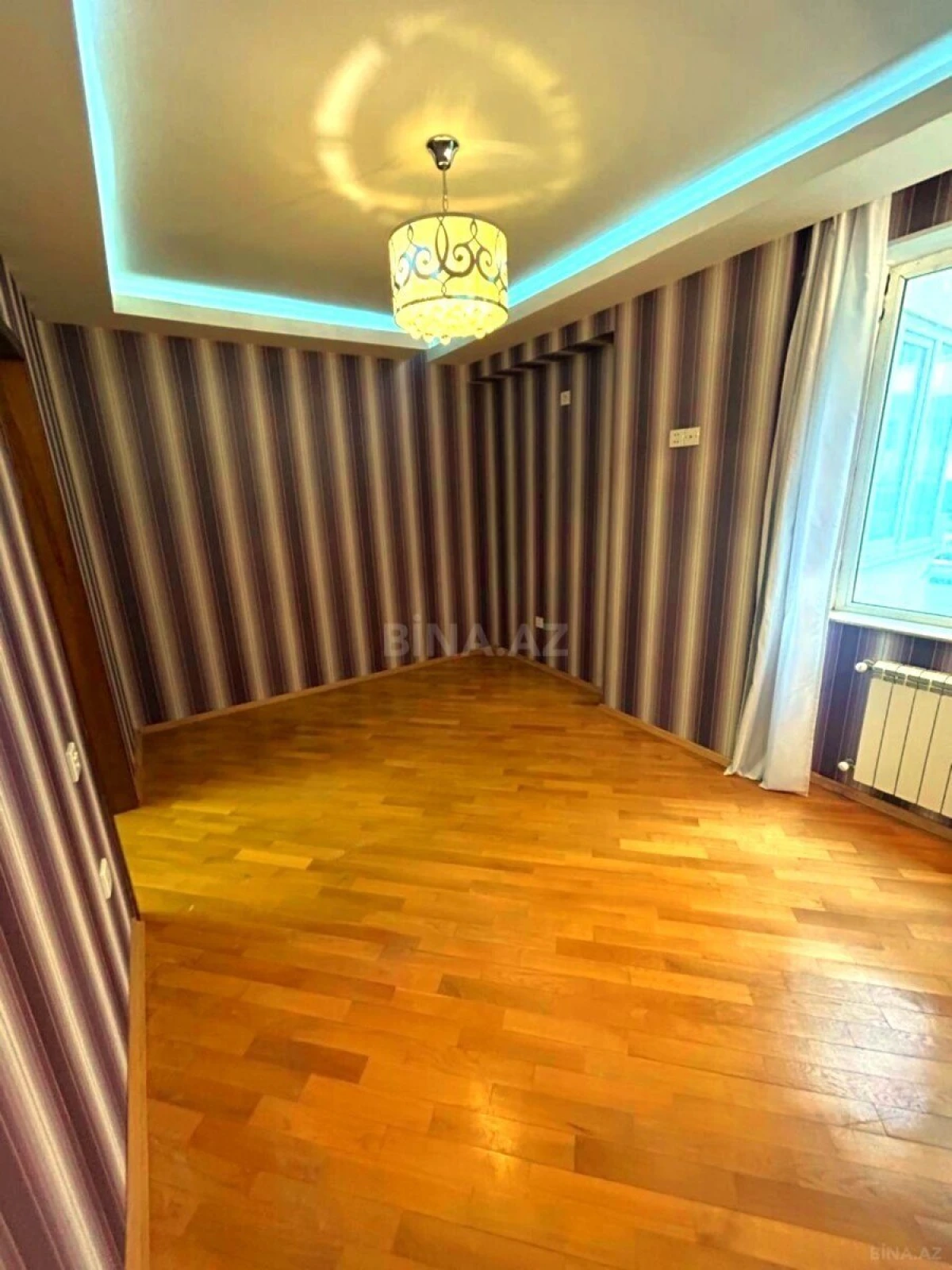 Satılır 3 otaqlı mənzil 82 m²