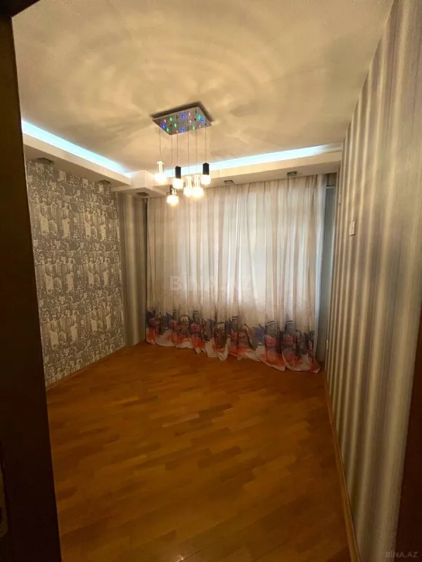 Satılır 3 otaqlı mənzil 82 m²