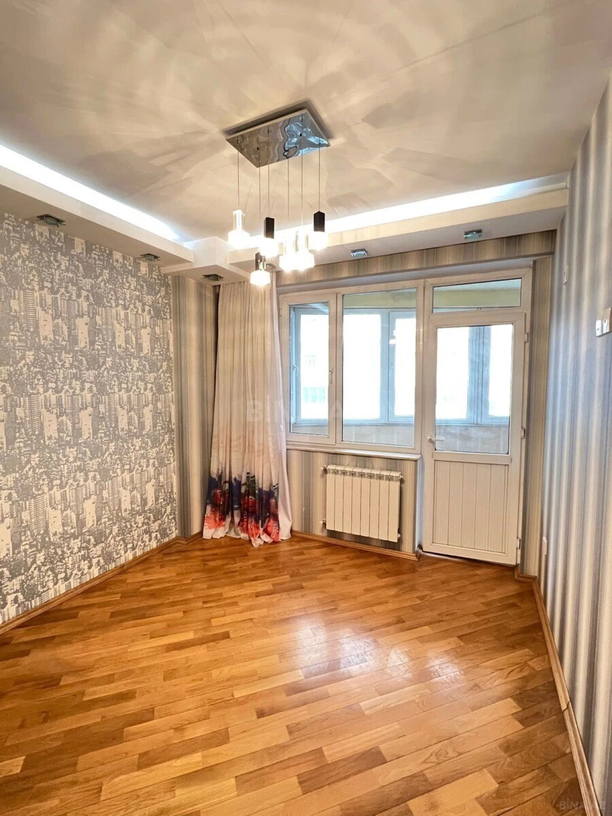 Satılır 3 otaqlı mənzil 82 m²