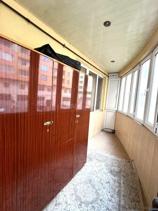 Satılır 3 otaqlı mənzil 82 m²