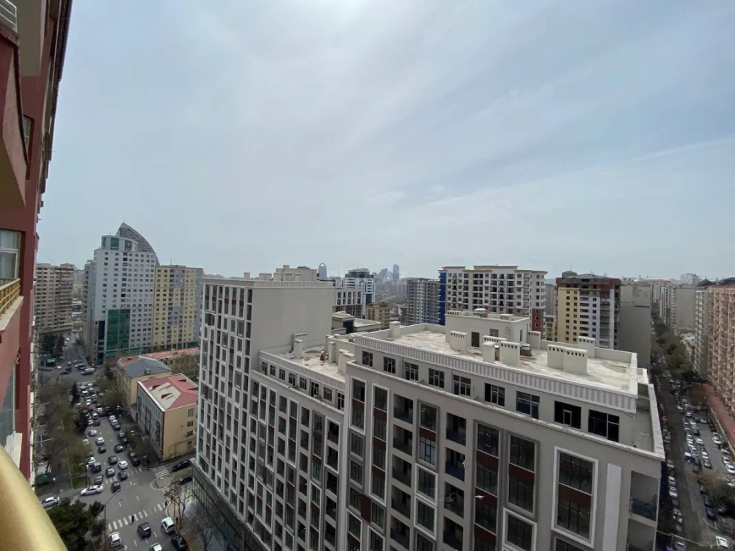 Kirayə verilir 3 otaqlı mənzil 166 m²