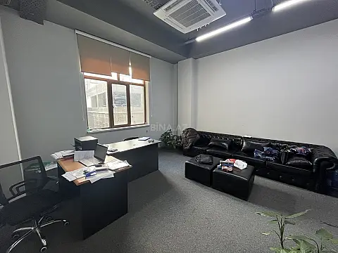 Kirayə verilir 1 otaqlı ofis 35 m²