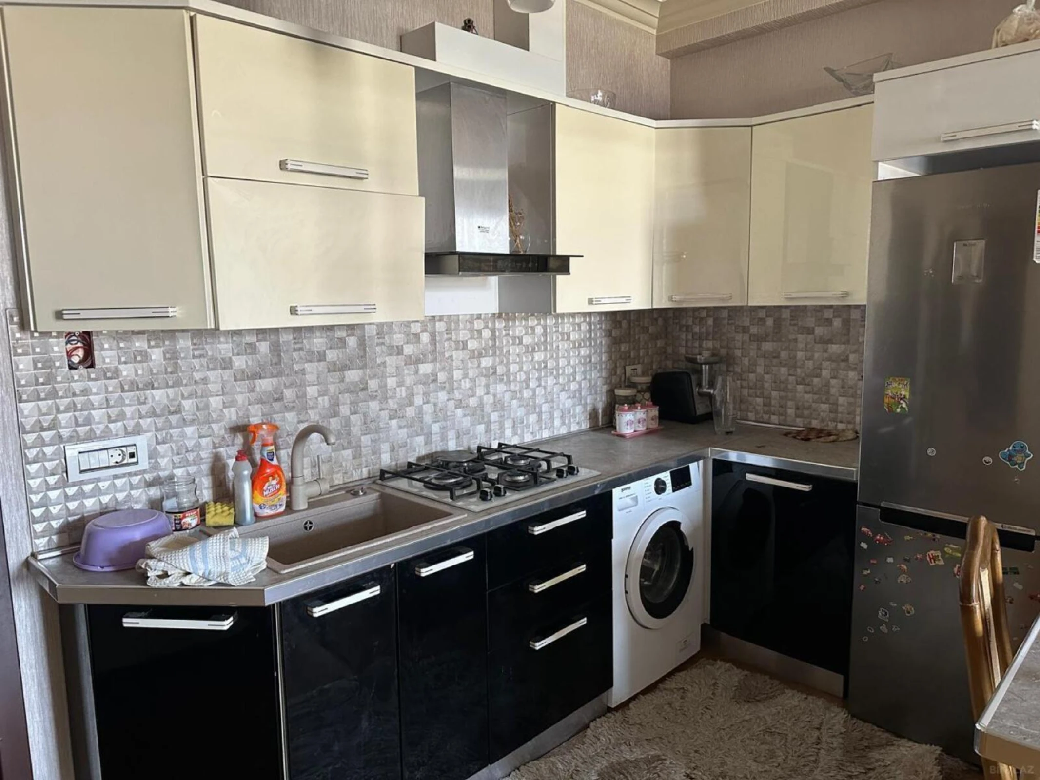 Kirayə verilir 2 otaqlı mənzil 60 m²