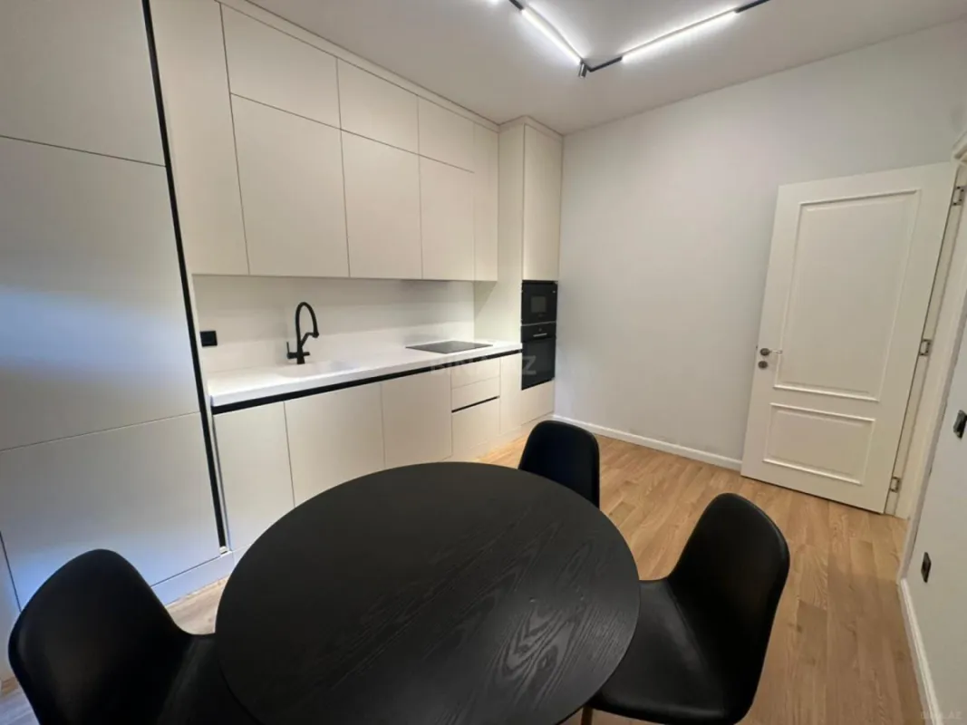 Kirayə verilir 2 otaqlı mənzil 80 m²