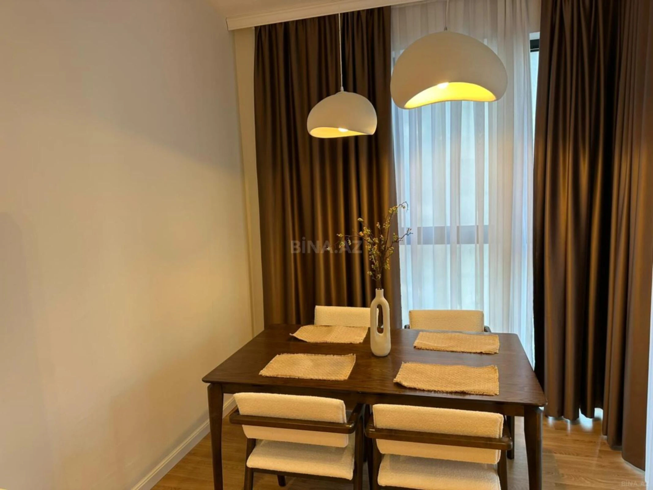 Kirayə verilir 2 otaqlı mənzil 80 m²