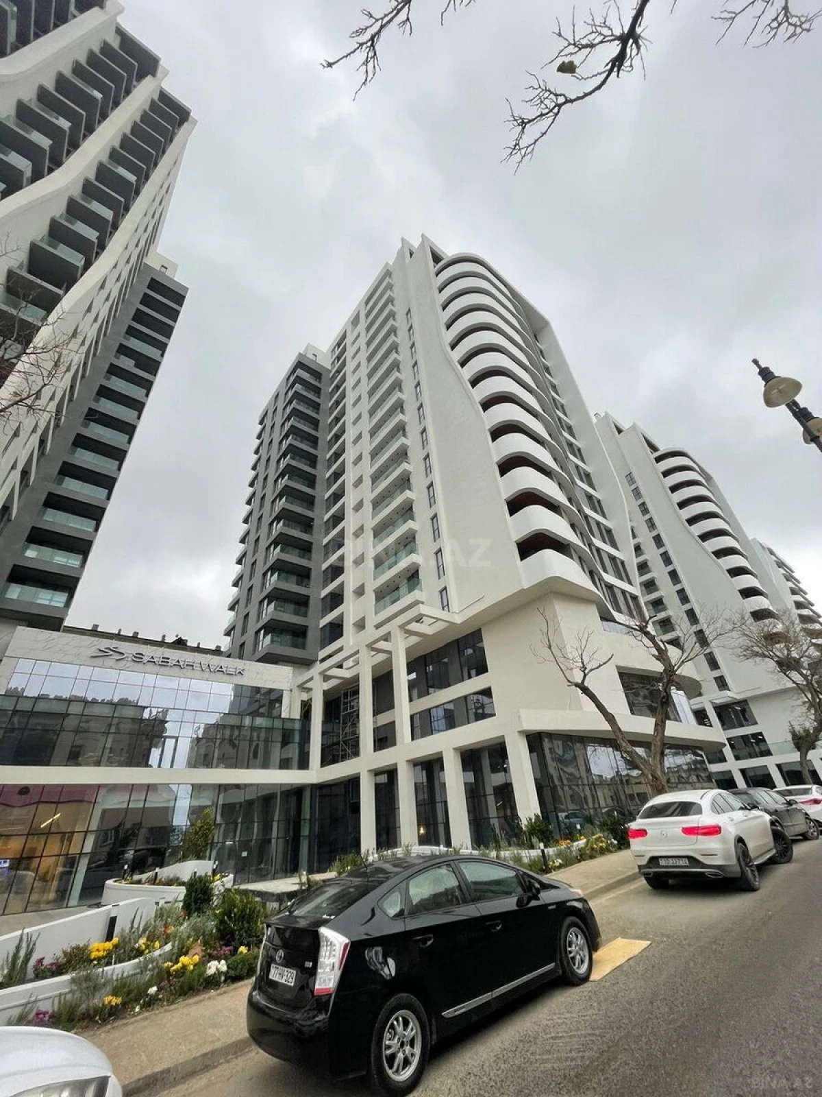 Kirayə verilir 2 otaqlı mənzil 80 m²