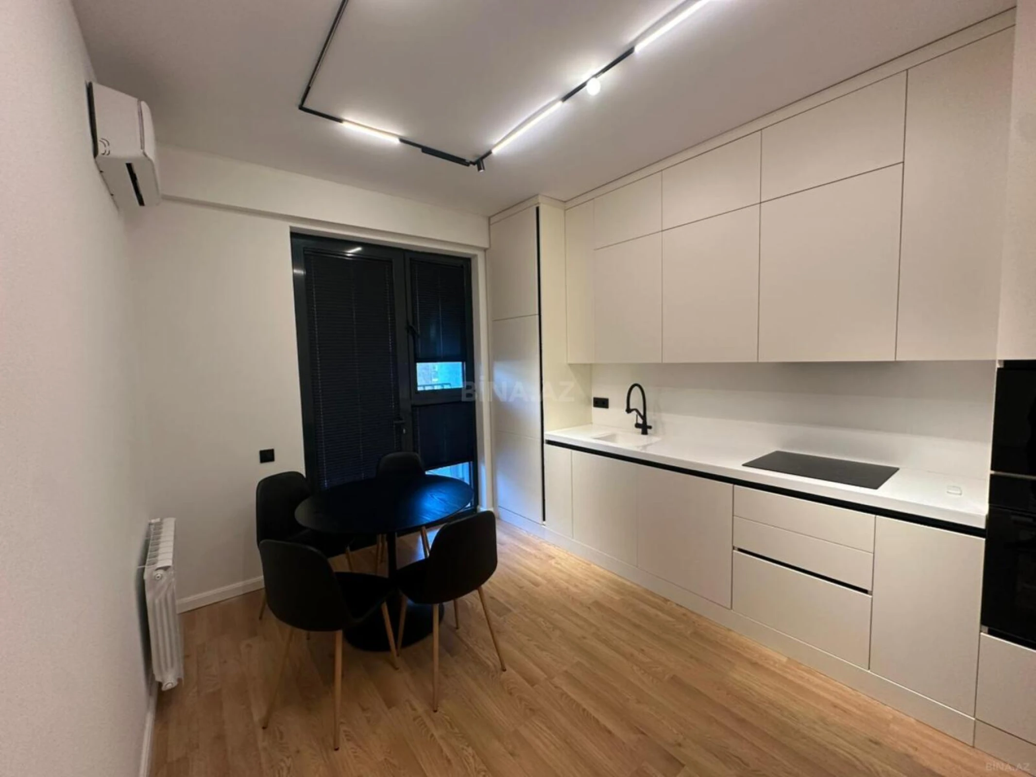 Kirayə verilir 2 otaqlı mənzil 80 m²