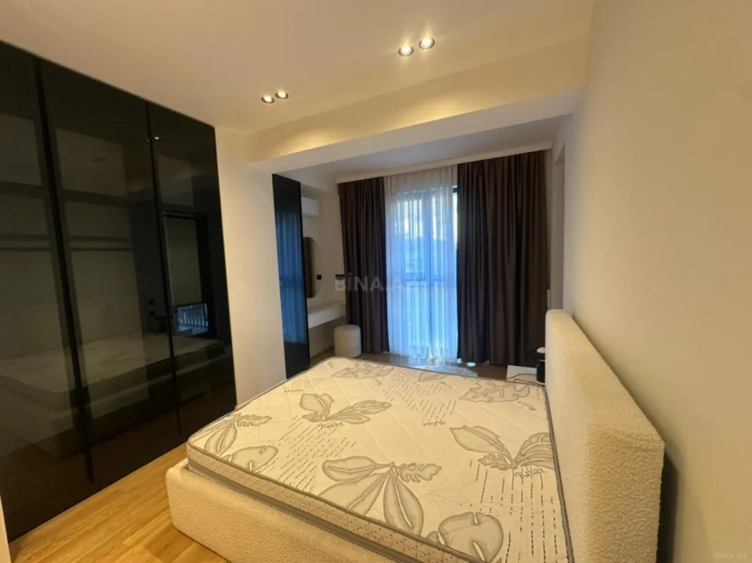 Kirayə verilir 2 otaqlı mənzil 80 m²