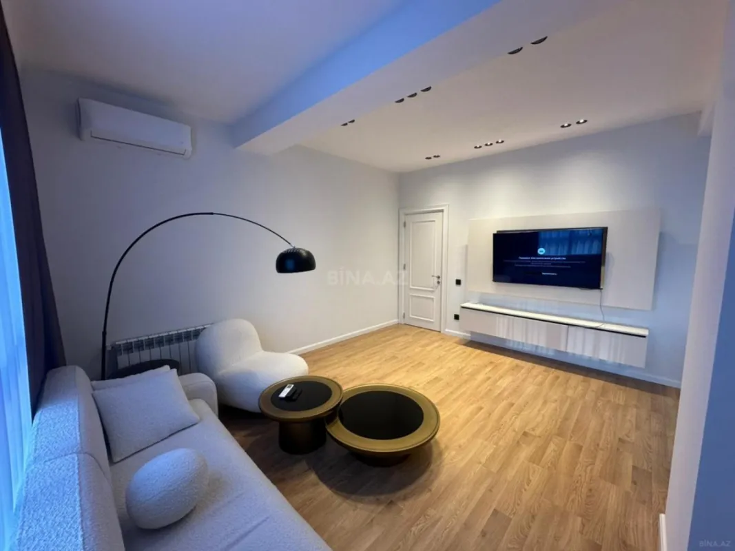 Kirayə verilir 2 otaqlı mənzil 80 m²