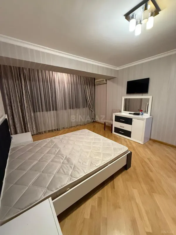 Kirayə verilir 3 otaqlı mənzil 110 m²
