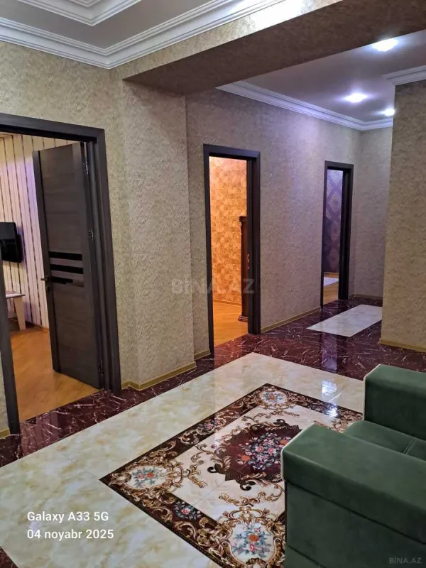 Kirayə verilir 3 otaqlı mənzil 109 m²