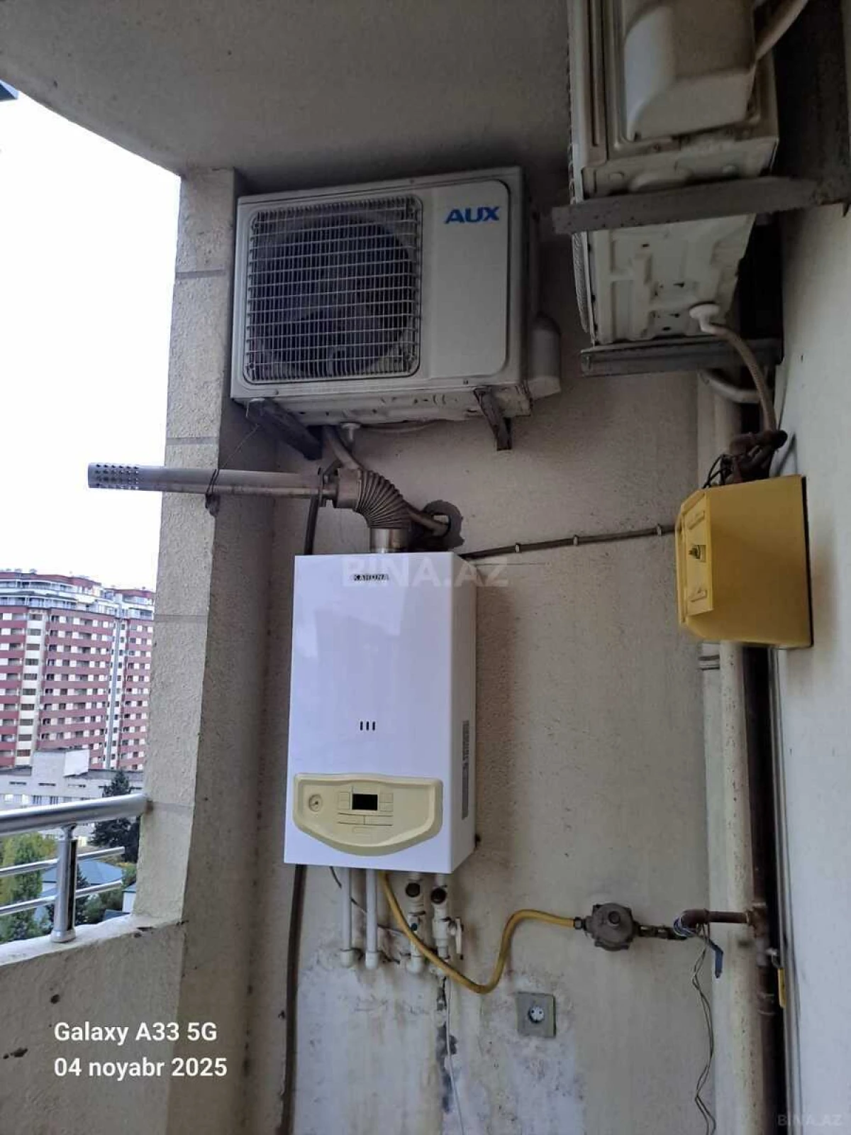 Kirayə verilir 3 otaqlı mənzil 109 m²