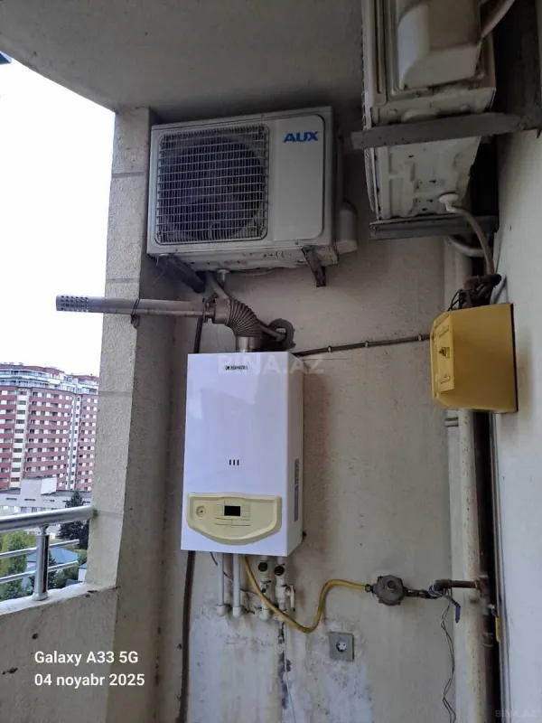 Kirayə verilir 3 otaqlı mənzil 109 m²