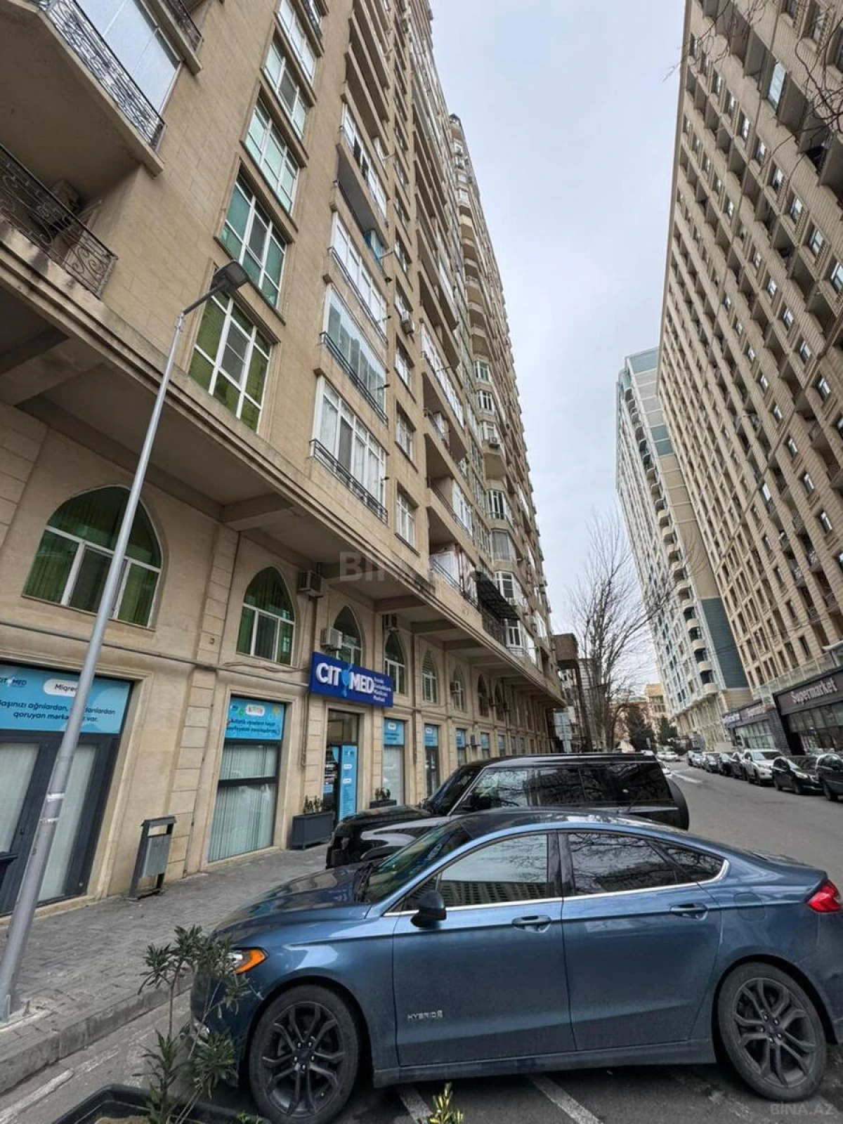 Kirayə verilir 3 otaqlı mənzil 160 m²