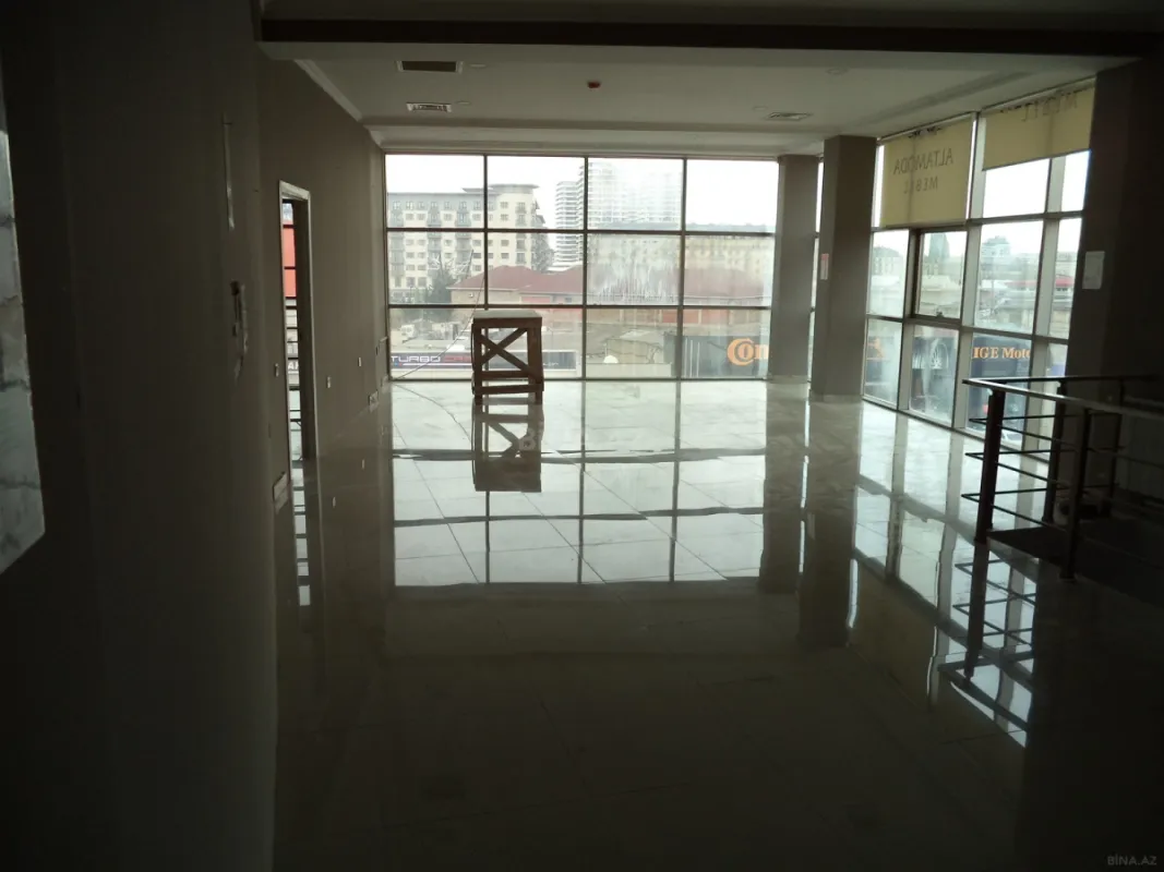 Kirayə verilir obyekt 300 m²