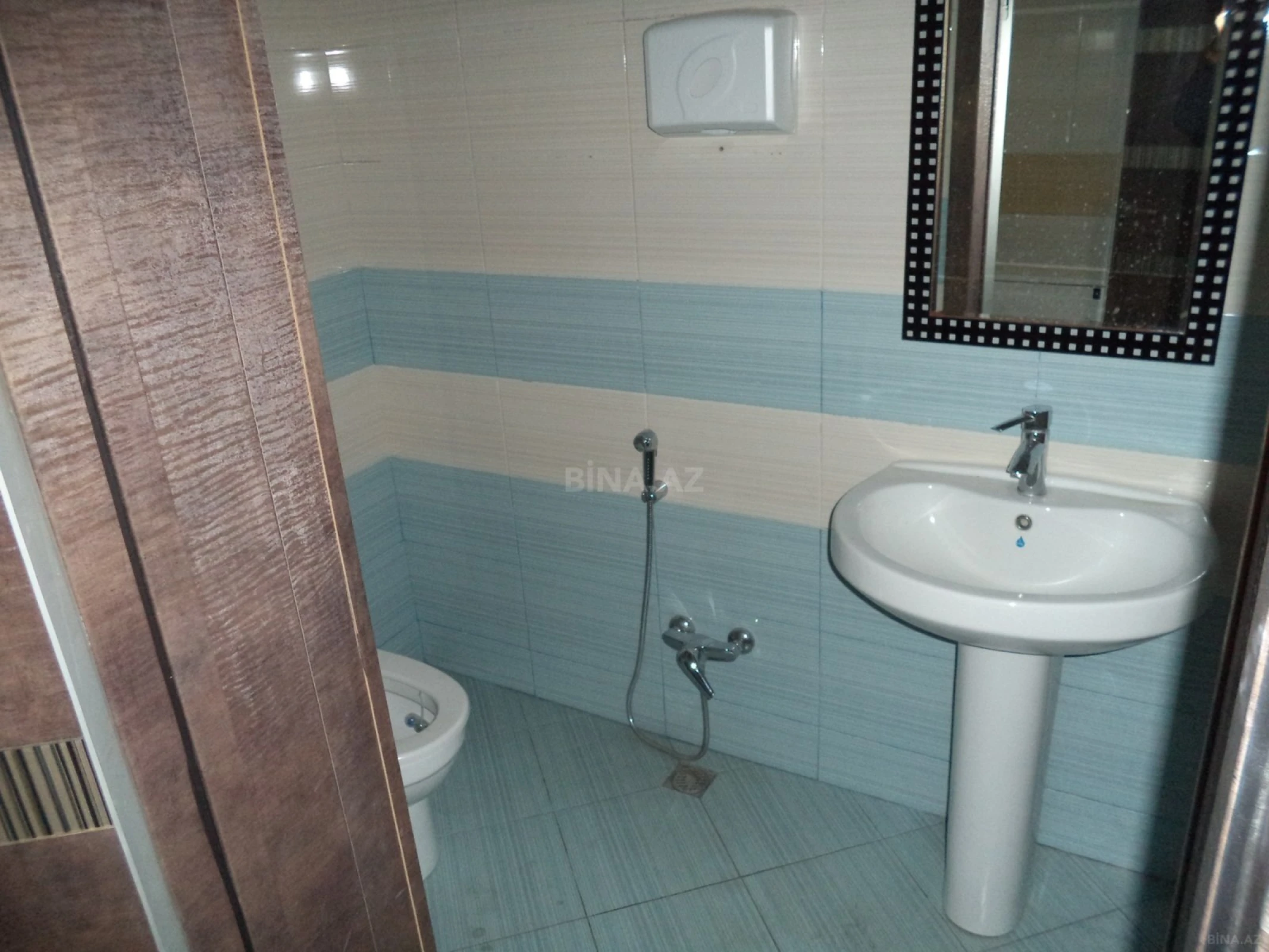 Kirayə verilir obyekt 300 m²