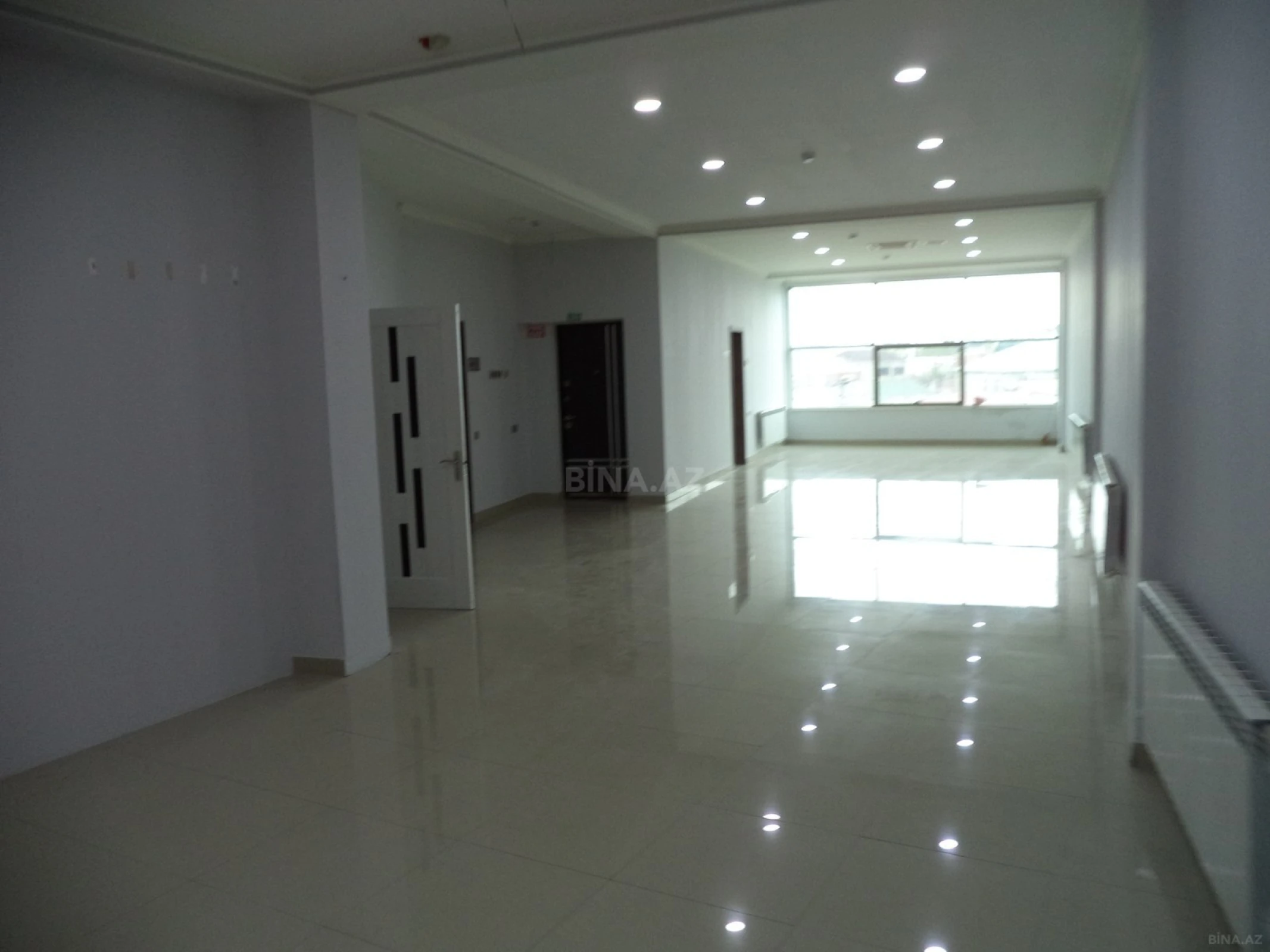 Kirayə verilir obyekt 300 m²