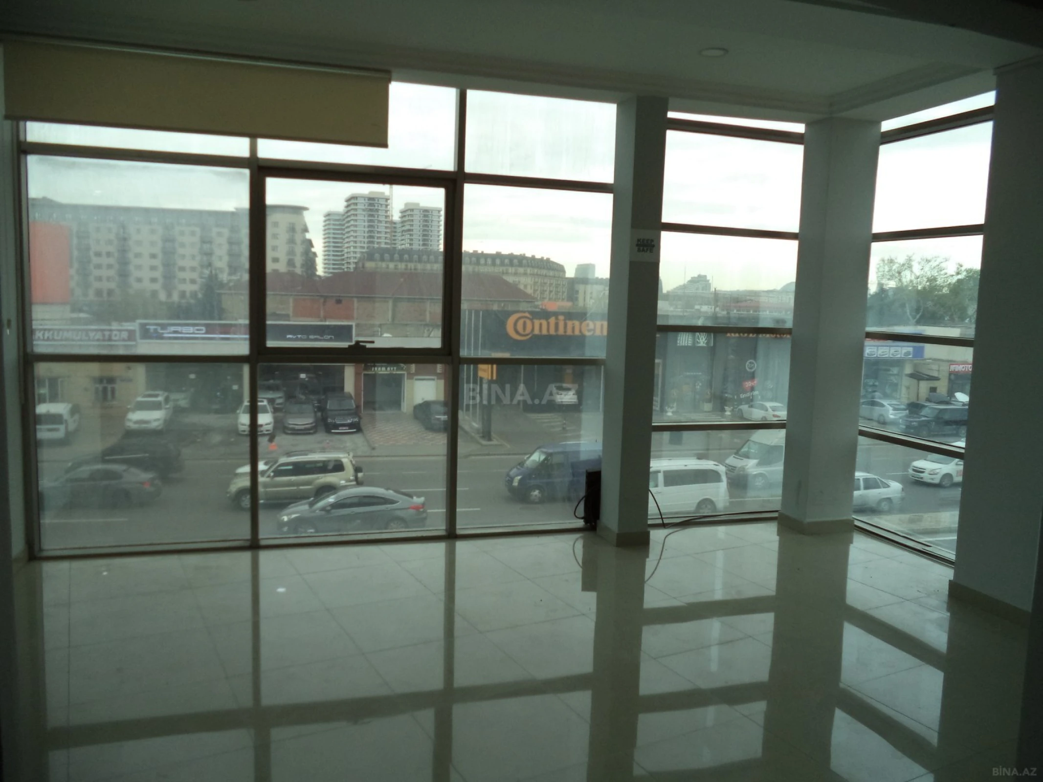 Kirayə verilir obyekt 300 m²