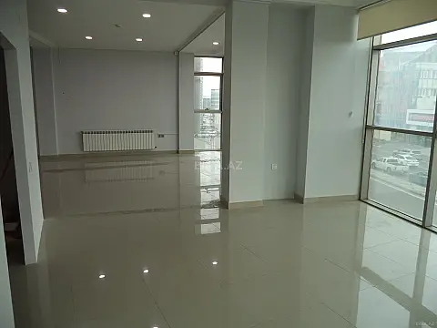 Kirayə verilir obyekt 300 m²