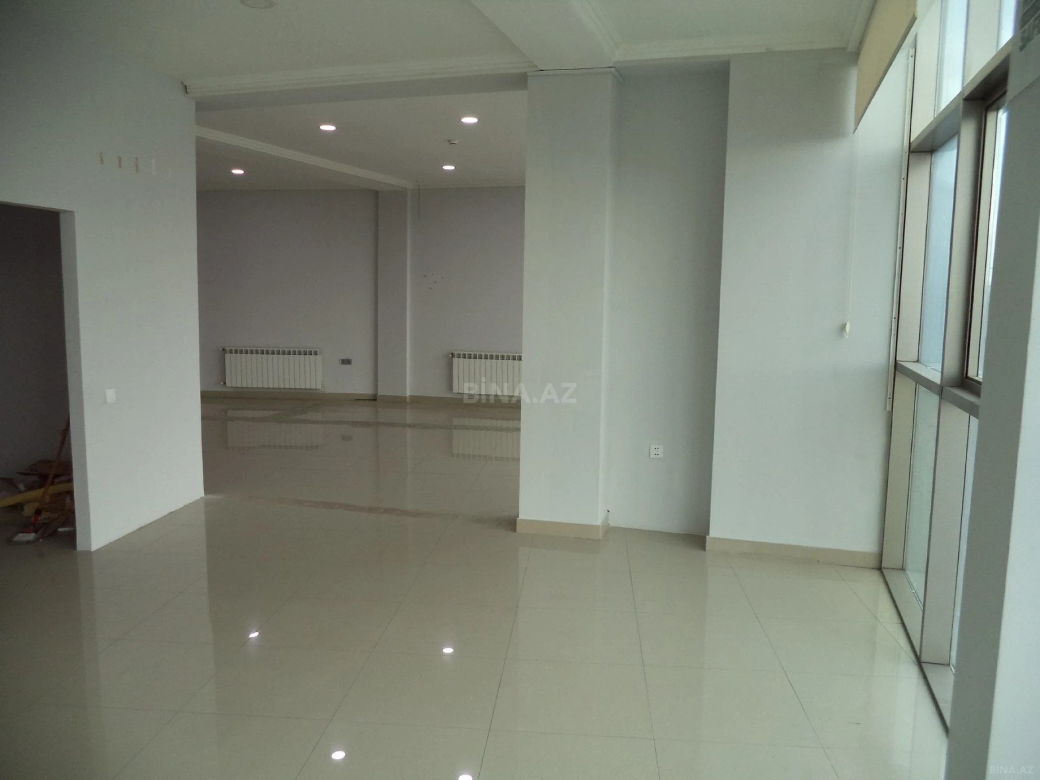 Kirayə verilir obyekt 300 m²