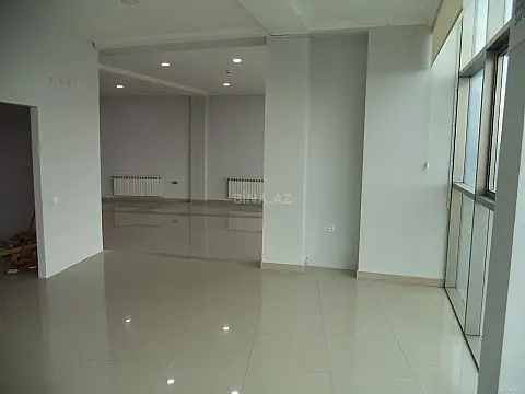 Kirayə verilir obyekt 300 m²