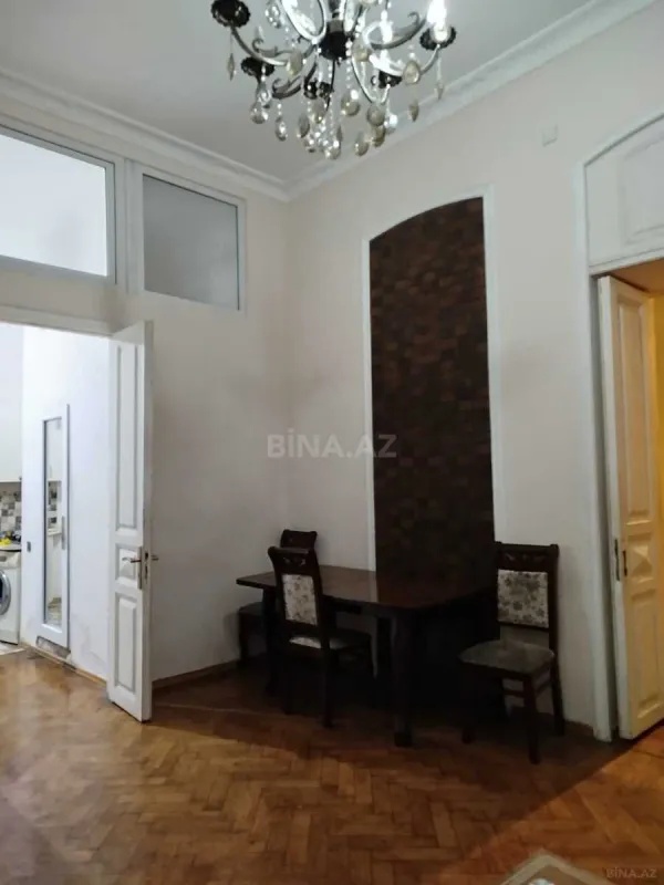 Kirayə verilir 2 otaqlı mənzil 60 m²