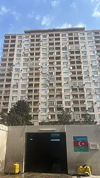 Satılır 4 otaqlı mənzil 162 m² — Bakı 4 otaq 162.00 m²