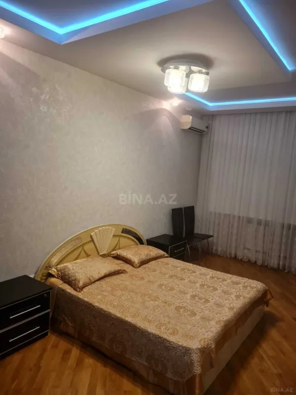 Kirayə verilir 3 otaqlı mənzil 145 m²