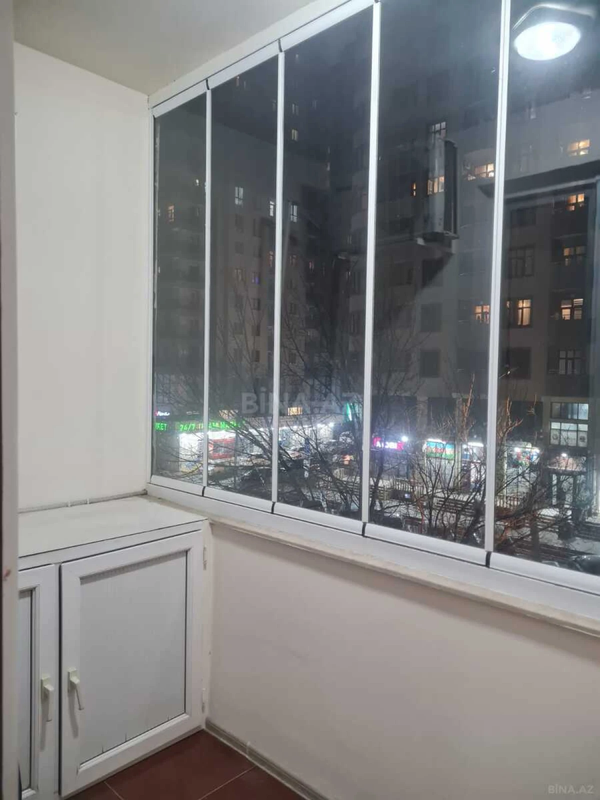 Kirayə verilir 3 otaqlı mənzil 145 m²